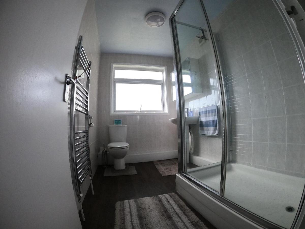 Hotel Hampton House Northampton Esterno foto