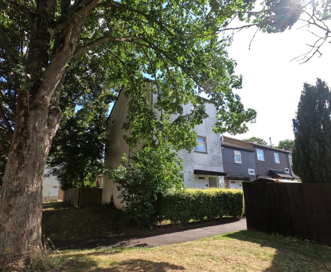 Hotel Hampton House Northampton Esterno foto